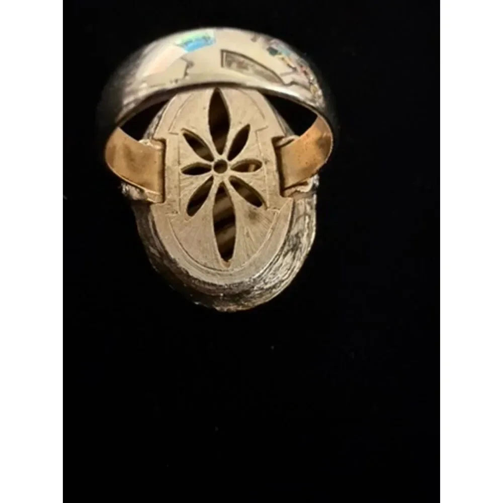 unknown vintage gold